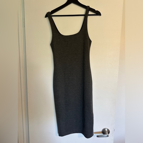Zara Dress - Picture 1 of 4